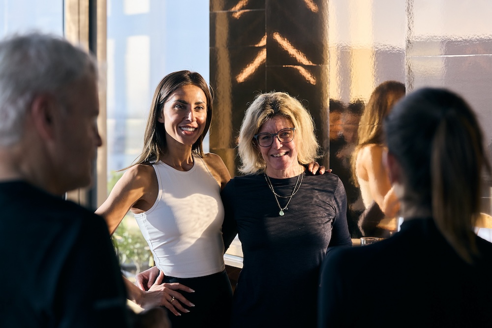 Jana Azizi und Marit Böhmer Hoka Event Bondi 9 in Berlin 