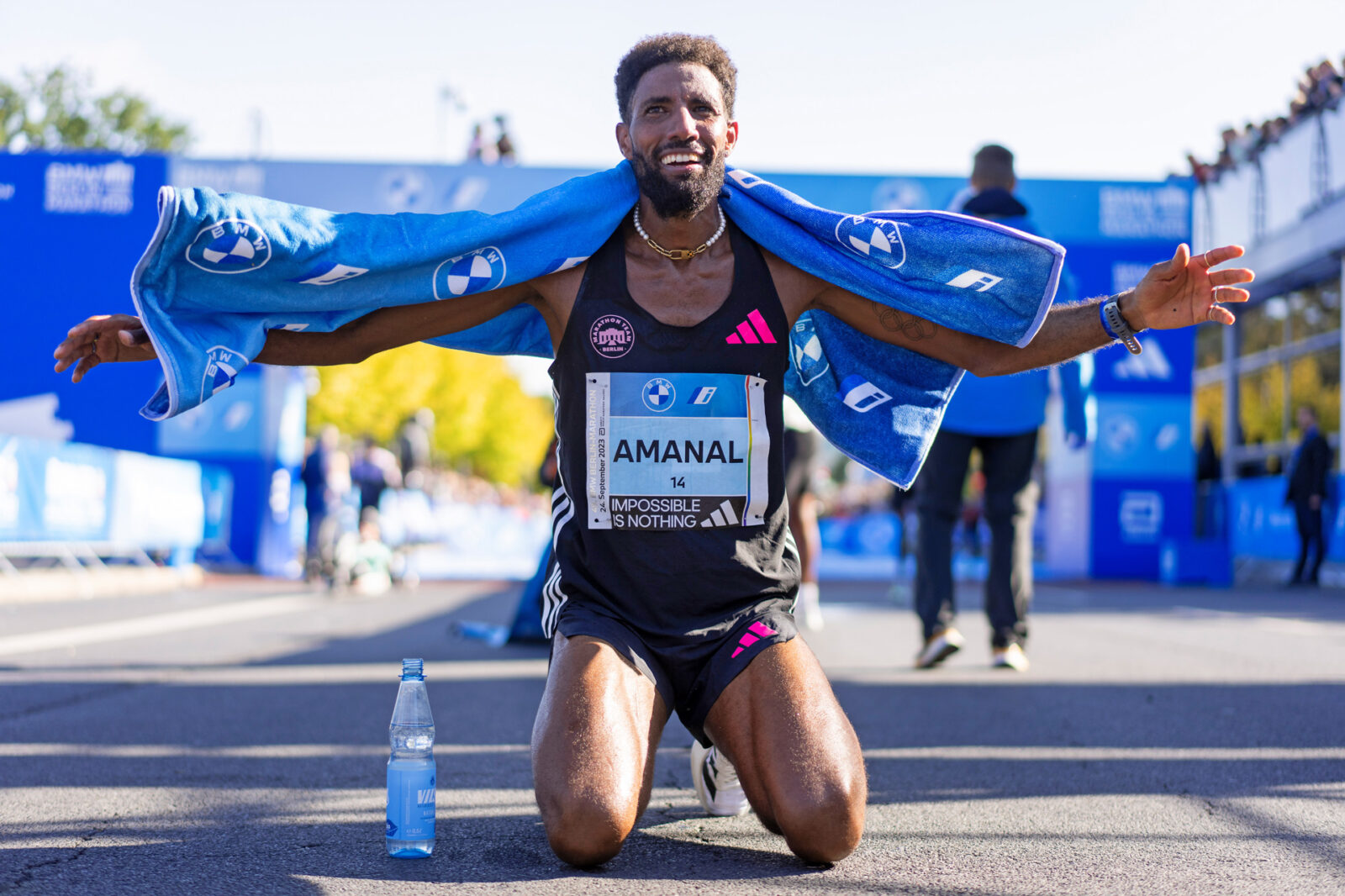 Rekorde beim Berlin-Marathon: Amanal Petros bricht deutschen Rekord
