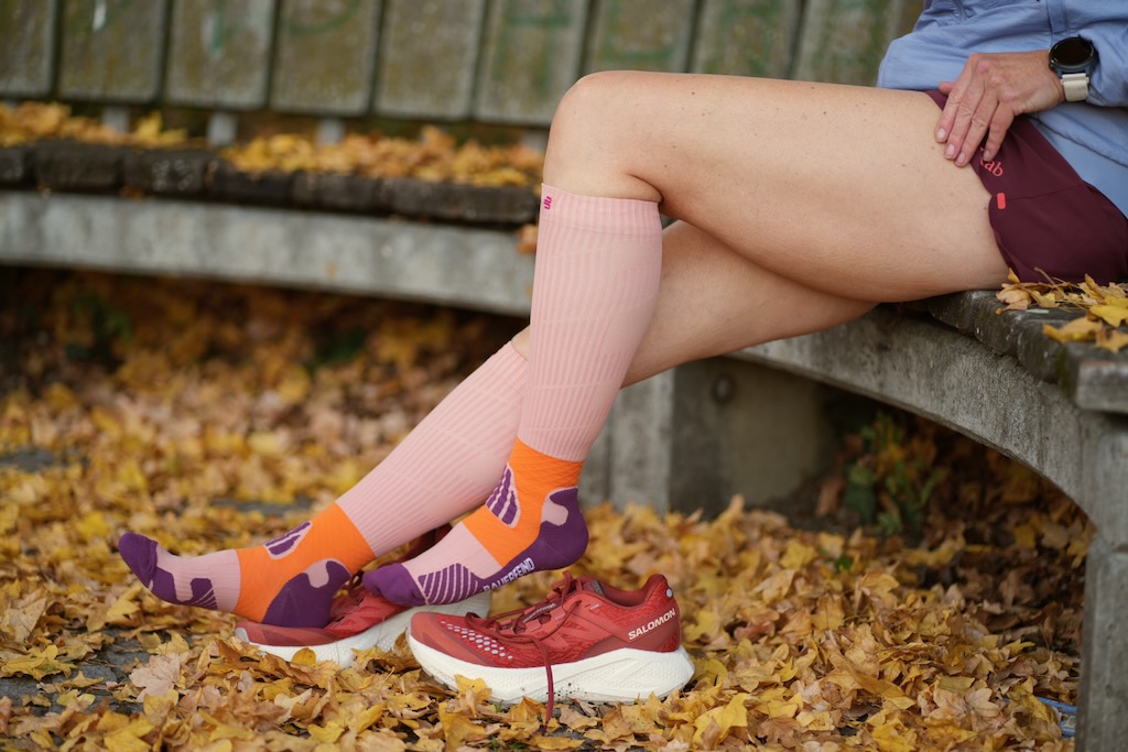 Kompressions-Sleeves: Regeneration & Schutz für die Waden 8 bauerfeind-sports-compression-trailsocke