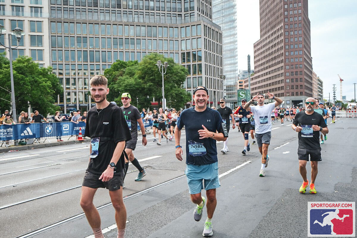 Tim Niedernoltes Berlin-Marathon Erfahrung 2 Berlin-Marathon Erfahrung von Tim Niedernolte