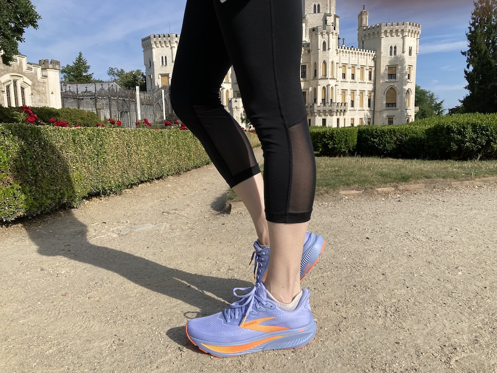 Brooks Ghost 17 Test Damenmodell in Flieder