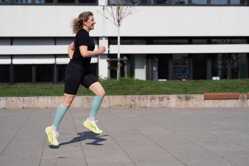 Kompressions-Sleeves: Regeneration & Schutz für die Waden 7 Kompressions-Sleeves Laufen Bauerfeind