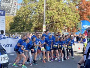 mainova-team-beim-frankfurt-marathon