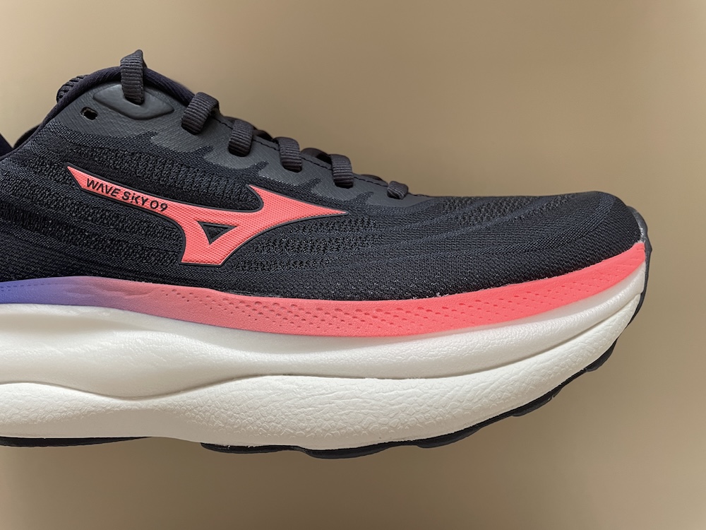 Mizuno Wave Sky 9
