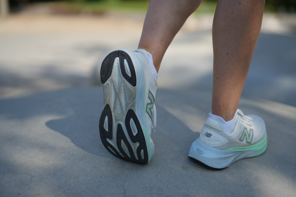 new-balance-more-v6-sohle