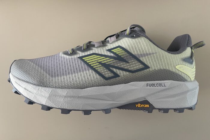 new-balance-rebel-trail-seitlich-aussen leichter Trailschuh für Waldwege: New Balance Rebel Trail
